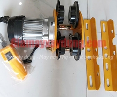 Con chạy điện 1 tấn 220V