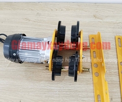 Con chạy điện 1 tấn 220V