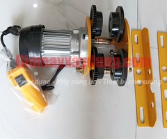 Con chạy điện 1 tấn 220V