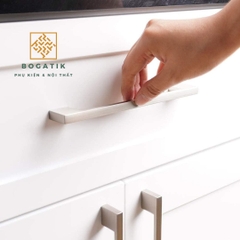 Tay nắm cửa tủ ngăn kéo tay nắm tủ bếp BOGATIK hình chữ U cạnh VUÔNG hợp kim ĐEN - BẠC tối giản