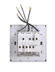 Công tắc ba 2 chiều màu trắng có đèn LED Simon I7 701034 lắp đế vuông