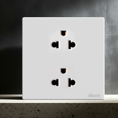 Module ổ cắm đôi 3 chấu chuẩn Âu Mỹ màu trắng Simon S6 581287 lắp chuẩn đế vuông