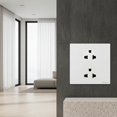 Module ổ cắm đôi 3 chấu chuẩn Âu Mỹ màu trắng Simon S6 581287 lắp chuẩn đế vuông