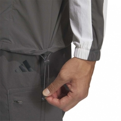 adidas Men's Golf Wear Beyond The Course Water-Repellent Colorblock Anorak JUW87
