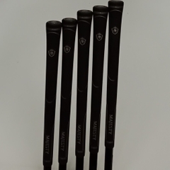 [Gậy golf cũ] Majesty Bộ gậy sắt (iron set) MAJESTY PRESTIGIO 13 BLACK (2024) R MAJESTY LV760 Black