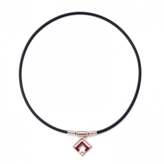 Colan Totte TAO Necklace Slim ARAN mini Champagne Gold x Ruby Red Lame