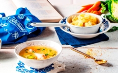 Hạt nêm rau củ Kucharek hộp 300g