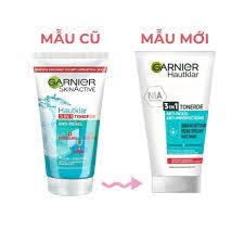Sữa rửa mặt 3in1 Garnier (làm sạch, tẩy tế bào chết, mặt nạ) 150ml