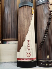 Trơn đen