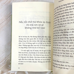 Sách - Những bước chân nhỏ yêu thương