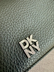 Túi Xách DKNY Logo Bạc Xuất Xịn