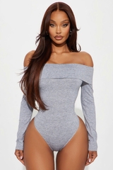 Bodysuit Fashion bẹt vai thun cotton nền xám tiêu bigsize