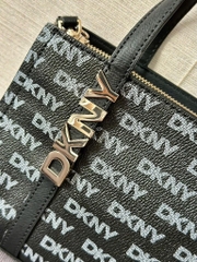 Túi xách Dkny logo vàng in monogram xuất xịn