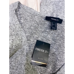 [viruSpluSSize]Áo len f21 pluS bigSize hồng/xám tiêu