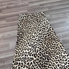 Chân váy lụa midi Hắc em bigsize