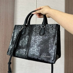 Túi xách DKNY form cứng cáp xuất xịn