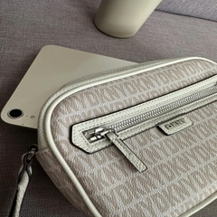 Túi đeo chéo DKNY in mono xuất xịn