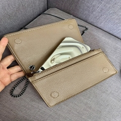 Túi đeo nắp gập DKNY dây xích basic