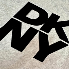 Áo thun DKNY ép nhung logo xuất xịn