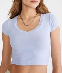 Áo thun cổ tim trơn Aero basic xuất xịn