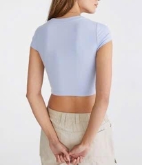 Áo thun cổ tim trơn Aero basic xuất xịn