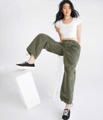 Áo thun cổ tim trơn Aero basic xuất xịn