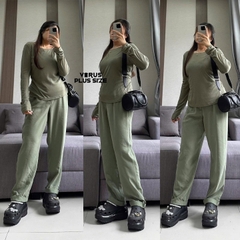 Áo tay dài gân and now this xuất xịn(set áo balo + áo tay dài)