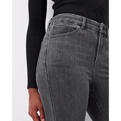 [viruSpluSSize]Quần JeanS ExpreSS Lưng Cao Ống Loe Đen WaSh