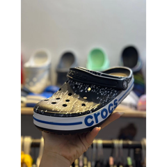 [viruSpluSSize]Dép CrocS hoạ tiết xịn hàng tốt nhe các chế(ht)