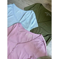 [viruSpluSSize]Áo crop gân Aero xuất dư xịn (AEROATGAN)