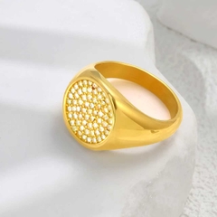 Nhẫn titan vàng mặt tròn hạt 2600147