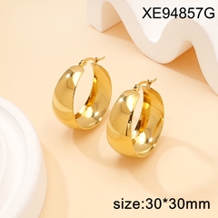 Bông tai titan vàng tròn bản dày 2600257