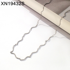 Dây chuyền titan bạc lượn 2600268