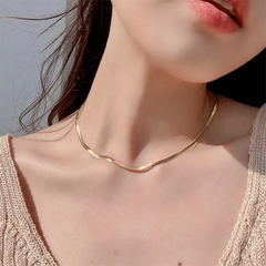 Dây chuyền titan dáng rắn mạ vàng 2500335