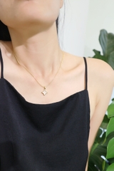 Dây chuyền titan mạ vàng mặt xà cừ hình thoi 2500459