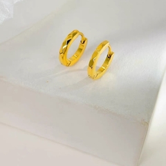 Bông tai titan tròn nhỏ vàng 2500802