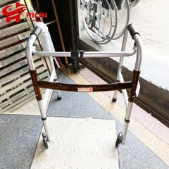 Khung tập đi Lucass W-57