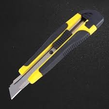 G-Star Dao Rọc Giấy Bọc Cao Su Lưỡi Lớn GS-307 (24 Cây/Hộp; 12 Hộp/ Thùng)