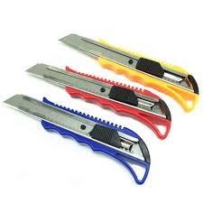 G-Star Dao Rọc Giấy Lưỡi Lớn GS-223 (24 Cái/Hộp; 12 Hộp/ Thùng)