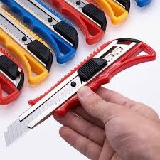 G-Star Dao Rọc Giấy Lưỡi Lớn GS-223 (24 Cái/Hộp; 12 Hộp/ Thùng)