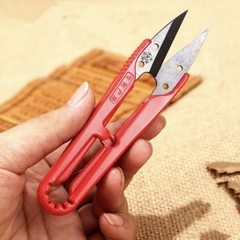 Kéo Cắt Chỉ 3 Màu và JD 107 (12 Cái/ Vĩ; 20 Vĩ/ Hộp; 6 Hộp/ Thùng)