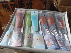 Quạt Nhựa Cầm Tay (30 Cái/Hộp, 600 Cái/Thùng)