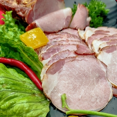 Pork tenderloin 100g (sliced) smoked and steamed