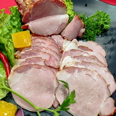 Pork tenderloin 100g (sliced) smoked and steamed