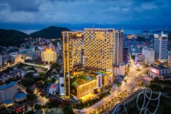 Combo 2N1Đ Mường Thanh Luxury Hạ Long Centre 5* + Ăn 3 Bữa + Du thuyền Ambassador 5* (bữa tối trên du thuyền)