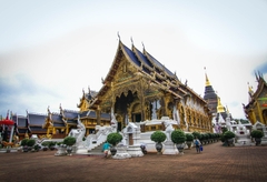 Vi vu từ thủ đô Bangkok đến Viêng Chăn