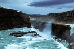 Hành Trình Iceland: Đắm Chìm Trong Vẻ Đẹp Hoang Sơ & Hùng Vĩ Của Xứ Sở Thần Tiên