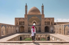 Hành Trình 7 Ngày Từ Garmeh Xanh Mát Đến Dasht-e Kavir Huyền Bí