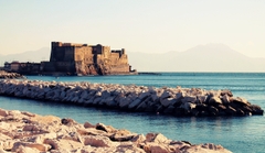 Ischia: Khám Phá Thiên Đường Đảo Núi Lửa & Suối Khoáng Nóng Ý