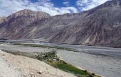 Hành Trình 8 Ngày Đến Ladakh: Nubra Valley – Trải Nghiệm Ốc Đảo Sa Mạc Lạnh Độc Đáo Của Ấn Độ